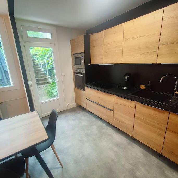 Entre Ville Et Vignes 5 Min Zenith Grande Halle Auvergne Romagnat 외부 사진